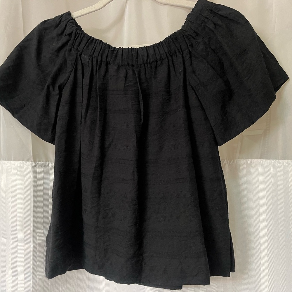 A.L.C short flutter sleeve black top size M cotton